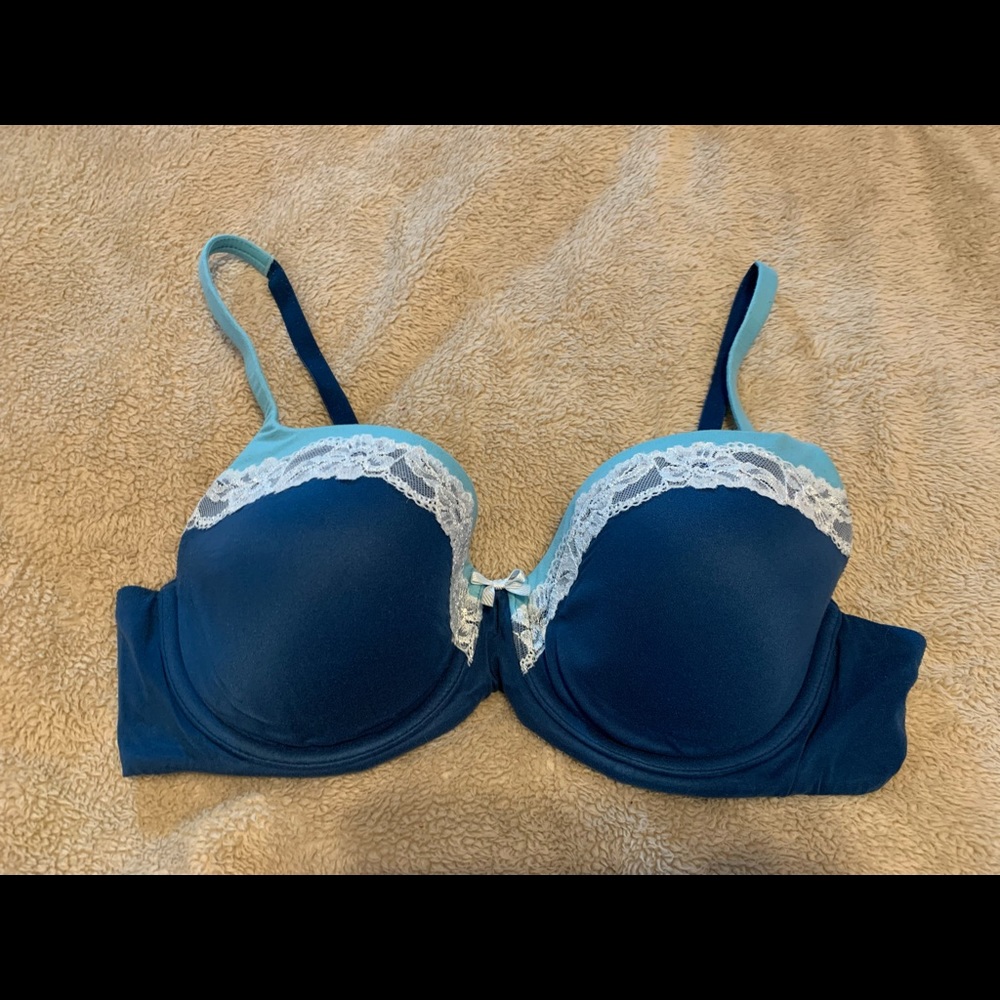 Victoria’s Secret Body by Victoria Lined Demi Bra 38C Blue with Lace